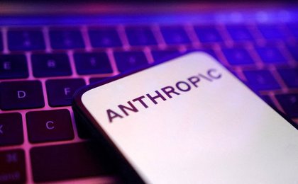 Exclusive-Pentagon clashes with Anthropic over military AI use - sources