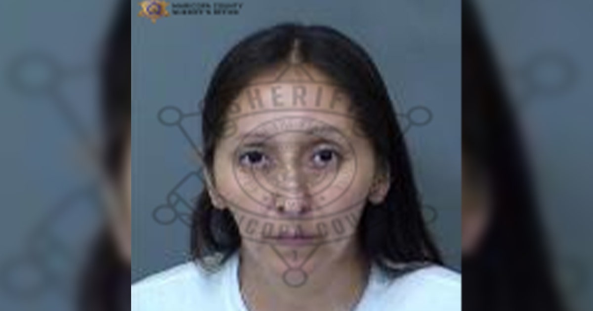 Woman accused of threatening employee while robbing Mesa bank: PD