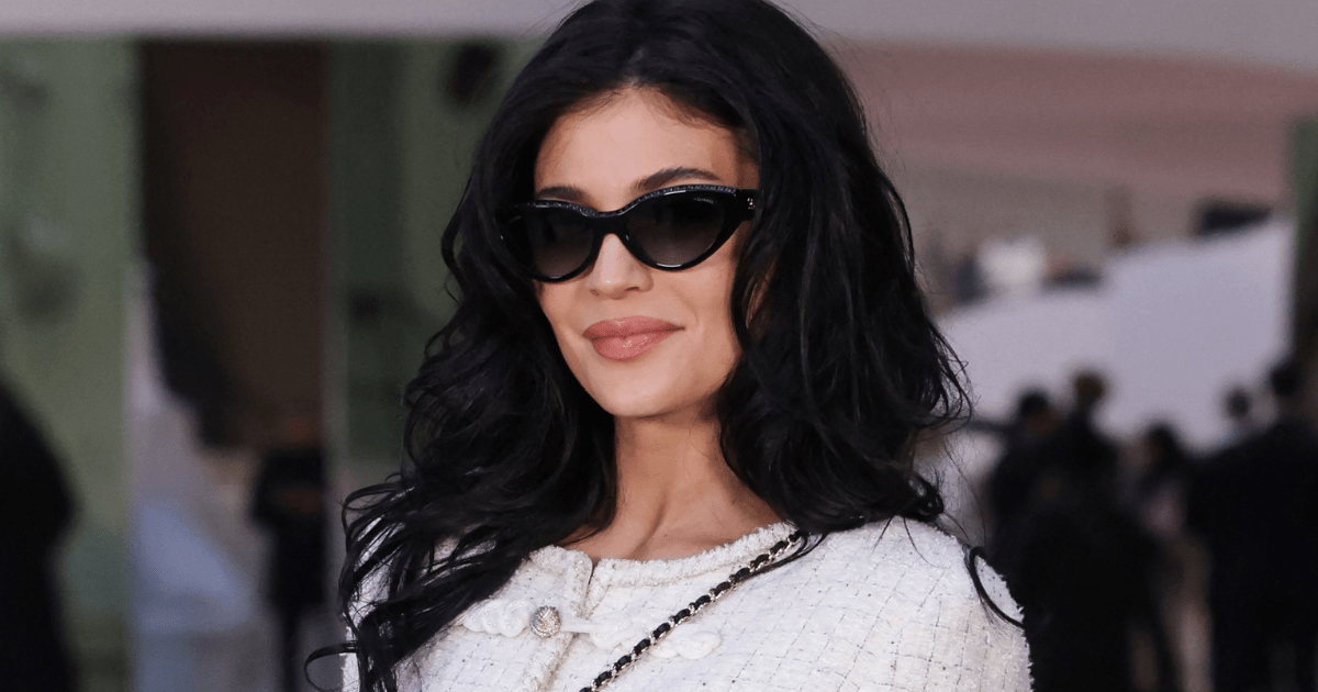 Kylie Jenner Stuns in Paris in a Daring Oversized Jacket & Pepito Skirt Outfit