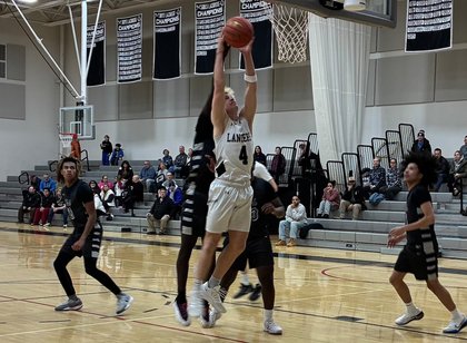 Longmeadow boys basketball runs past Sci-Tech for 10th win of season
