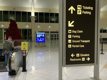 Fort Myers Airport Ranks Top 10 in US for Passenger Satisfaction Amid Expansion