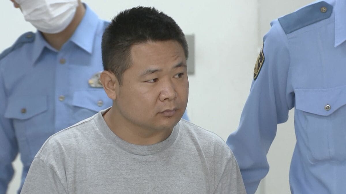Chinese man caught red-handed stealing wallet on Yamanote Line