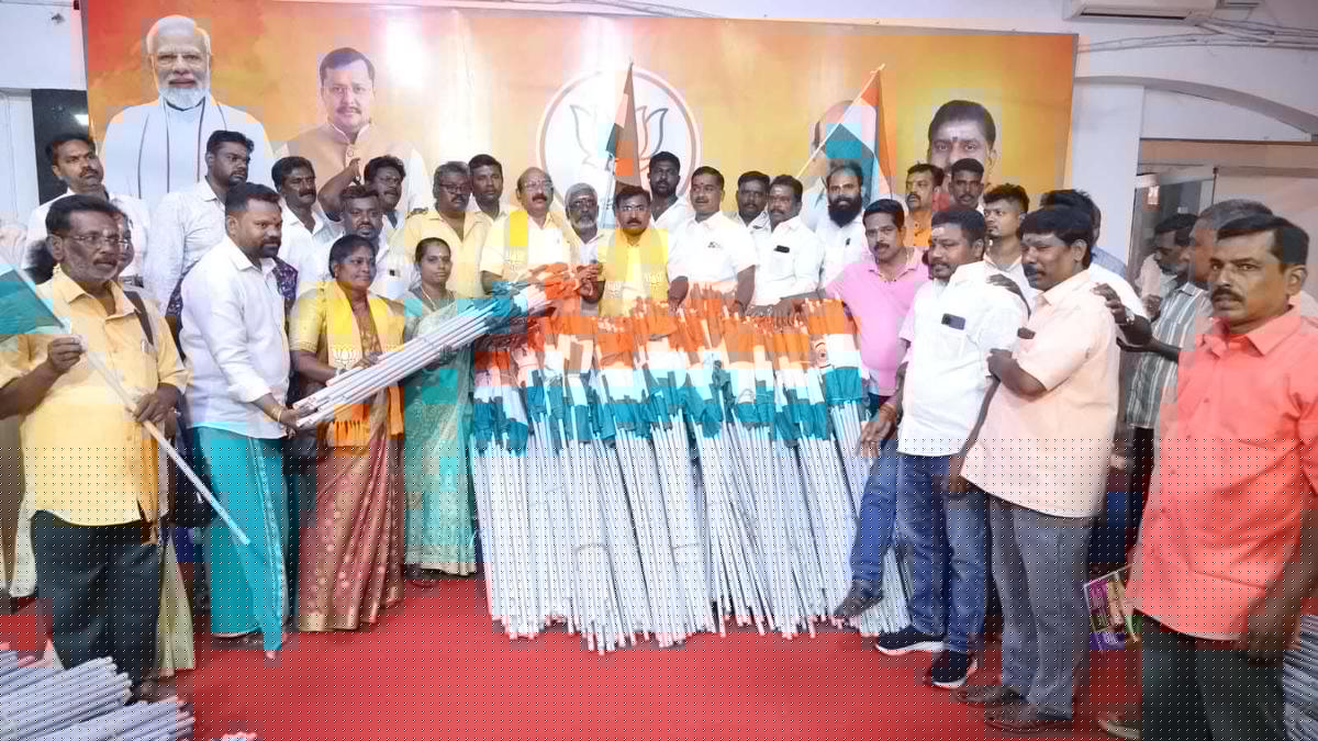BJP to distribute 25,000 national flags as part of Har Ghar Thiranga programme in Puducherry