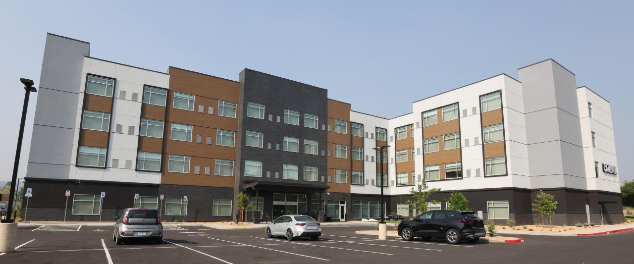 Bend’s newest hotel opens