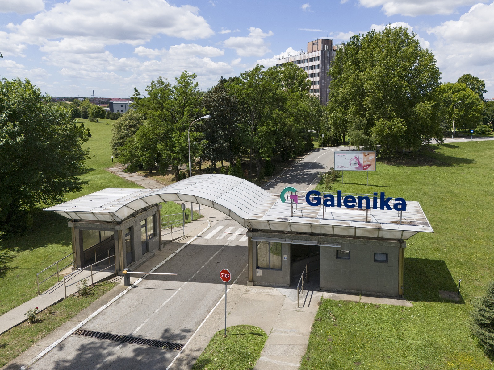 Galenika preuzela Sanofarm
