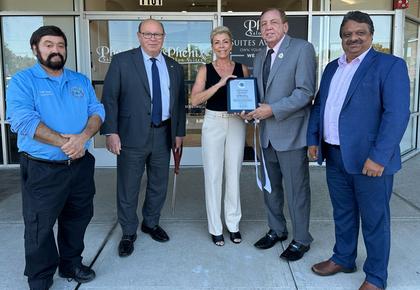 Phenix Salon Suites Celebrates Ribbon Cutting in Parsippany
