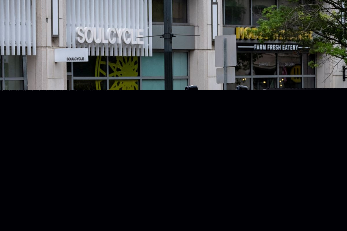 Amazon: Κέρδισε την πρώτη έγκριση στις ΗΠΑ για εμπορική χρήση robotaxi