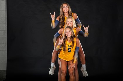 Greencastle-Antrim girls volleyball completes reverse-sweep, beats Waynesboro
