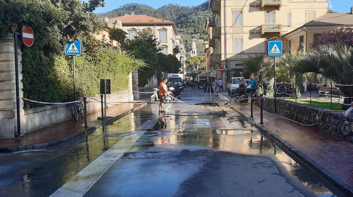 Levanto, oltre 400mila euro per asfalti, marciapiedi e dossi artificiali