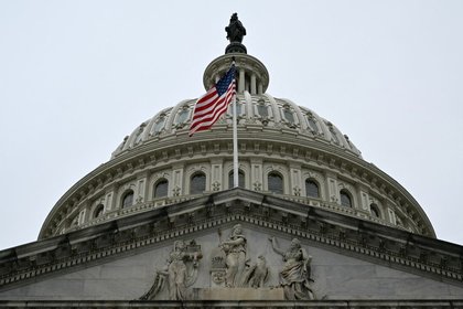 Senado dos EUA rejeita o plano republicano de retirar país da paralisação orçamentária