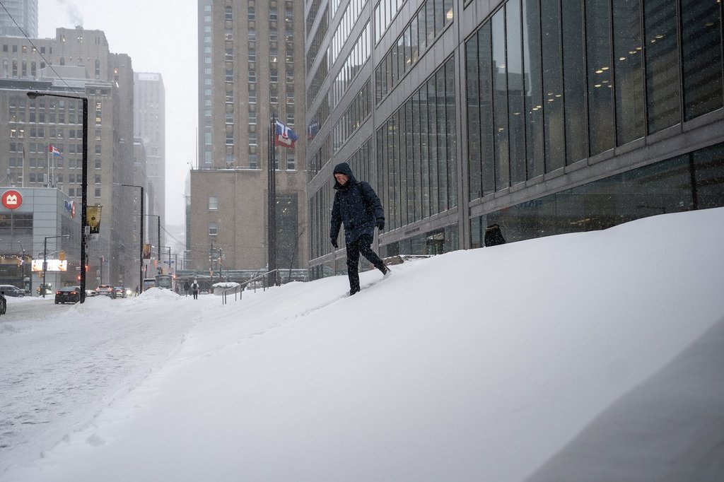 Fact File: Don’t be fooled by AI videos of Toronto snowstorm