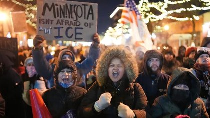 Shadow network in Minneapolis defies ICE and protects immigrants