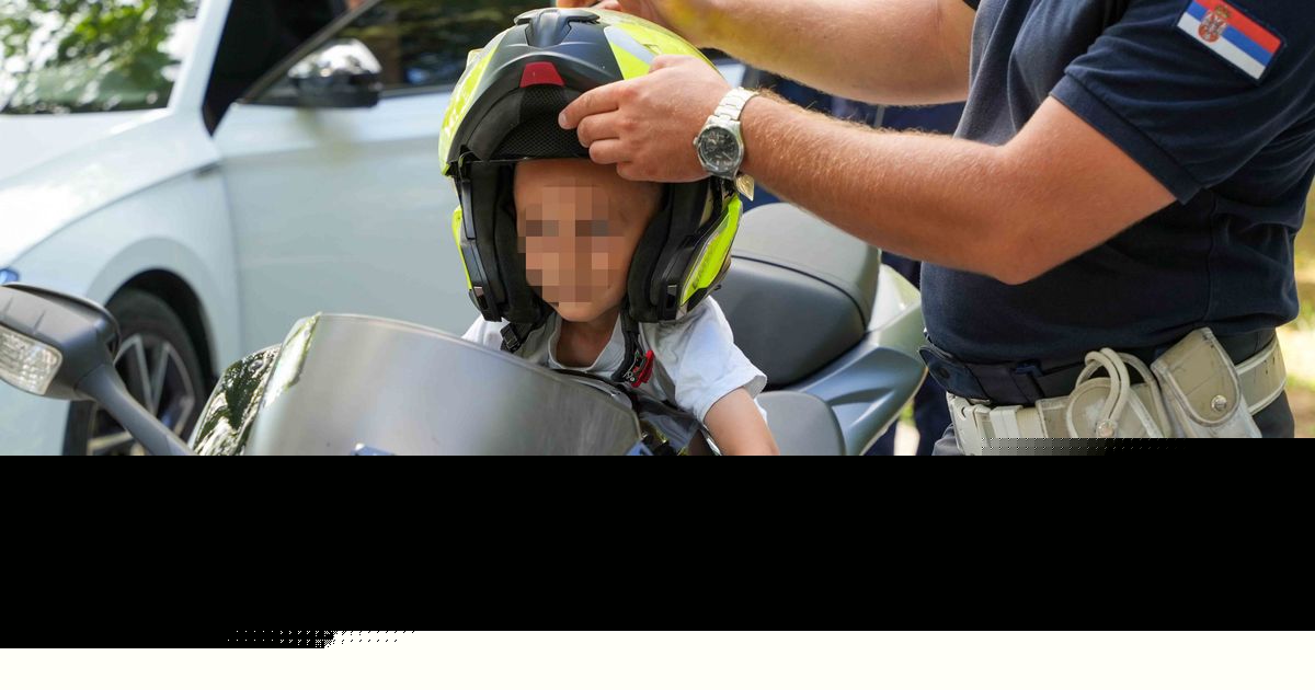 Karavan bezbednosti u Vranju: Deca kroz zabavu naučila važna pravila o bezbednosti u saobraćaju