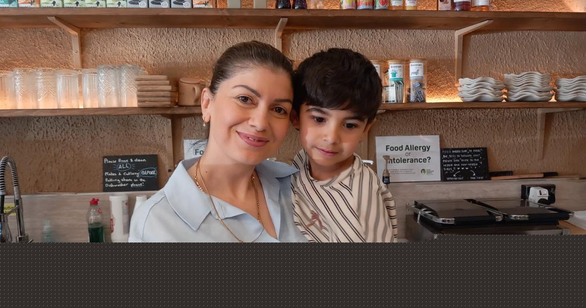 Independent café backed by customers after Facebook criticism