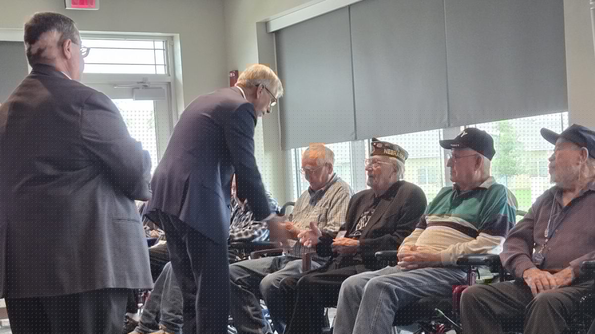 Lieutenant Governor Presents Korean War Recognition Coins In Kearney