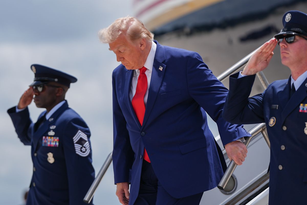 House and Senate split on votes to rebuke Trump on Iran war