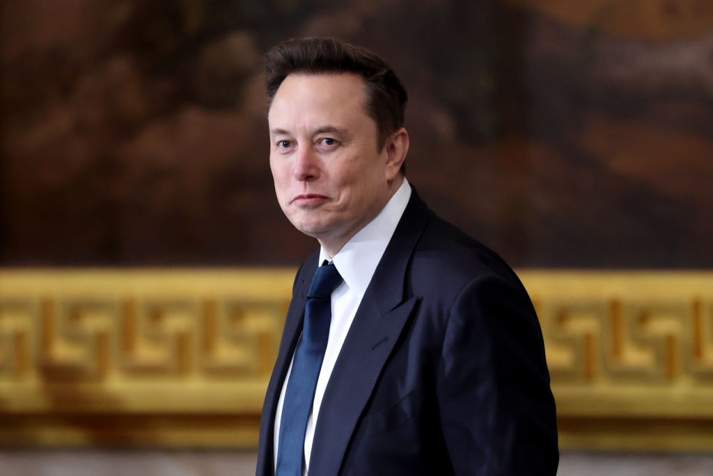Elon Musk's Historic Pay Deal Faces Fierce Pushback From Shareholders