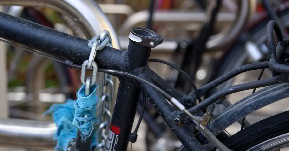 Bolzenschneider dabei - Fahrrad-Diebe wurden auf frischer Tat ertappt