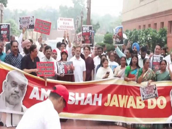 India News | Lok Sabha Adjourned Till 2 PM Amid Opposition Demand for PM Modi, Amit Shah's Statements on Police Action at Jantar Mantar
