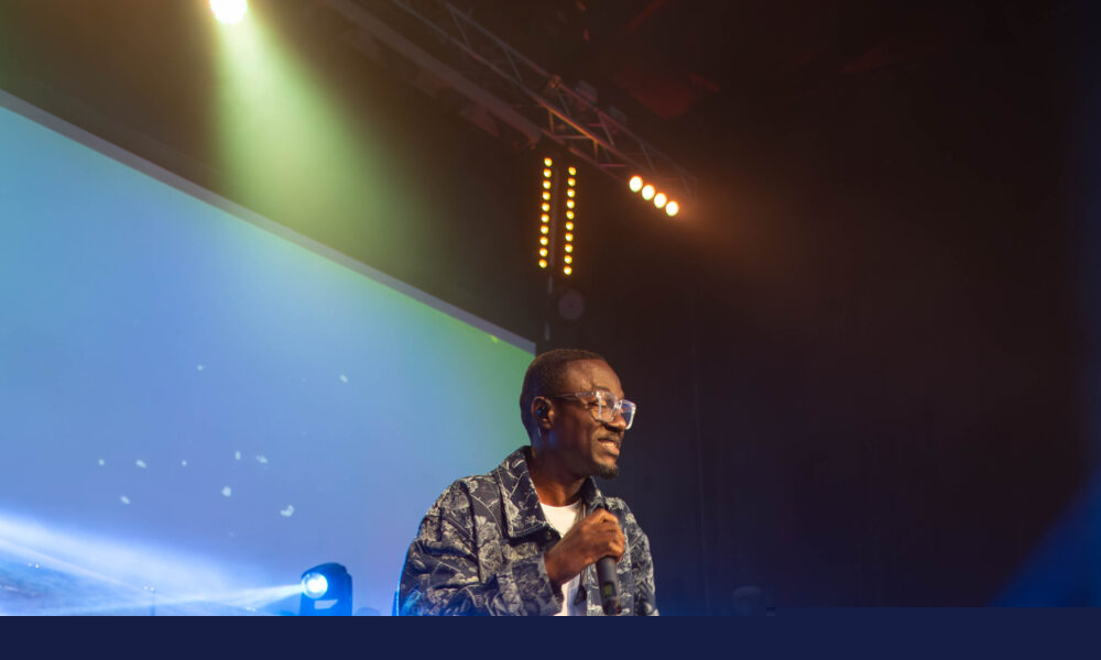 Rotimikeys Lifts London in Landmark Worship and Praise Performance