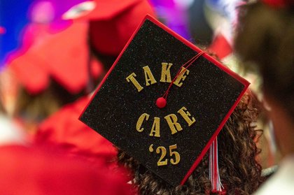 Oregon’s high school graduation rate hits 83%, a new high. Look up your school or district