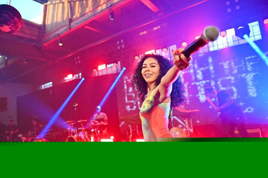 UGG Kicks Off Fall Collection at Brooklyn Bash With Mariah the Scientist Show