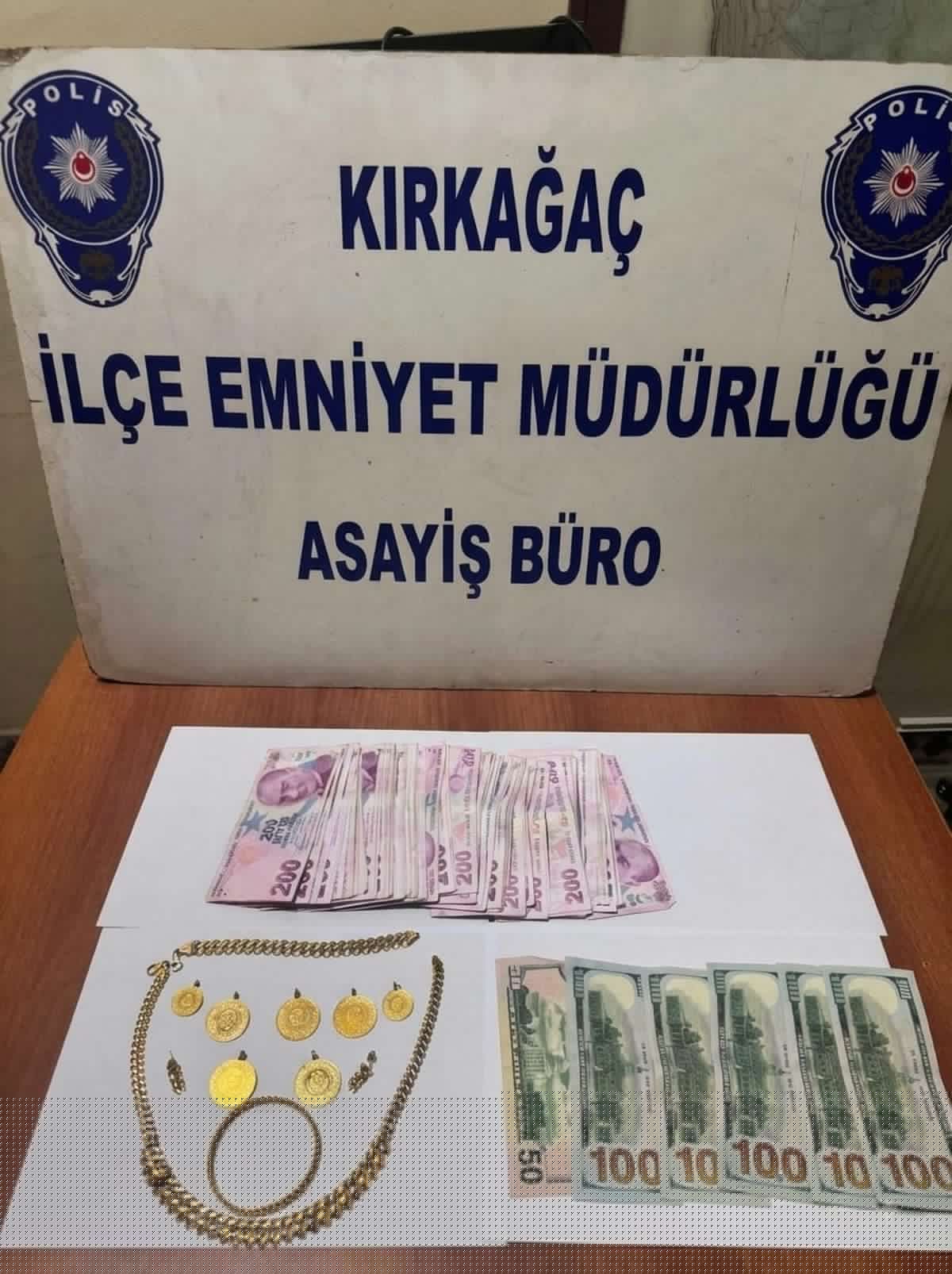 Kendilerini savcı olarak tanıtıp FETÖ yalanıyla dolandırdılar: 4 gözaltı, 1 tutuklama