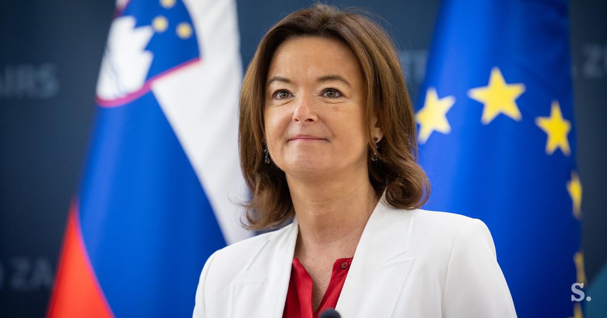 Tanja Fajon prejela 5.412 evrov bruto funkcionarskega nadomestila