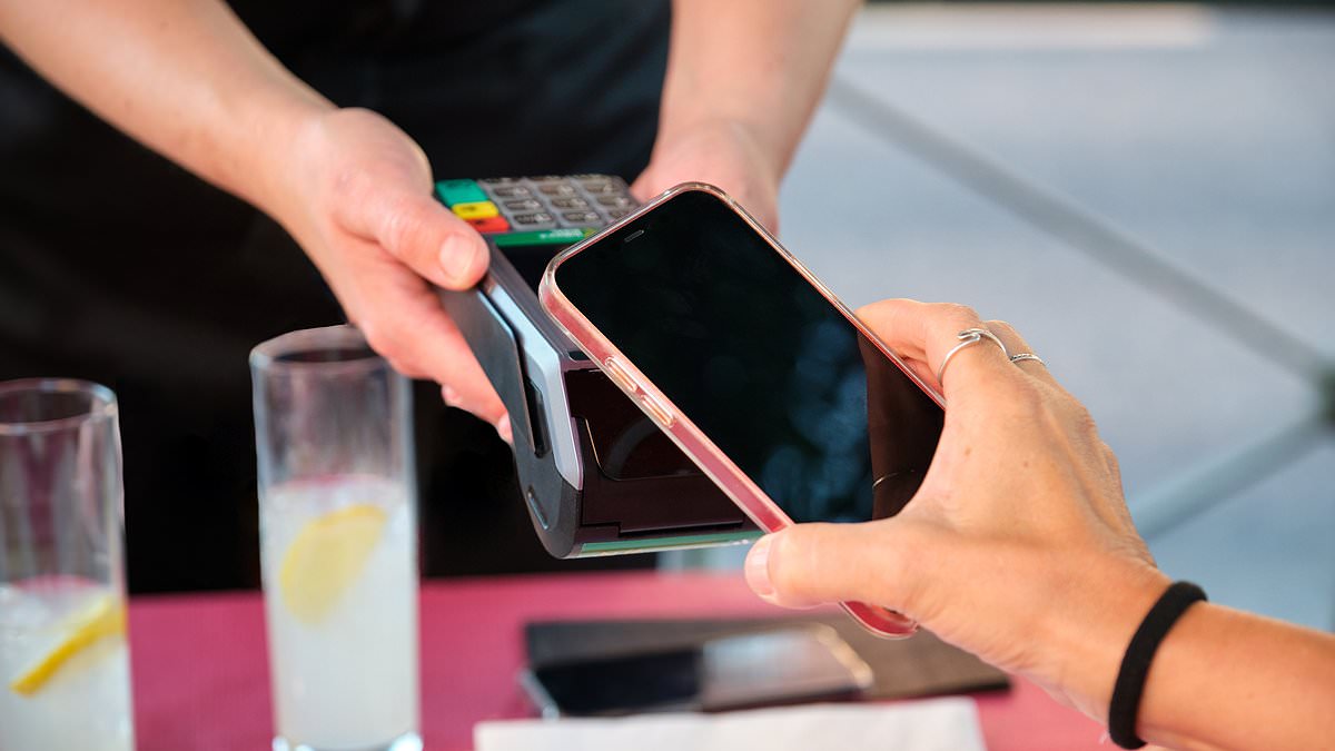 Cash usage shrinks to below 10% for first time on record as Britons turn to mobile phones to make payments
