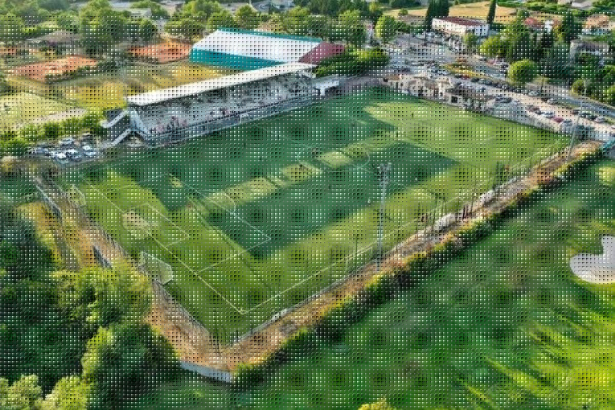 « La Ville n’abandonnera pas son club de football » : le maire Jérôme Viaud sort du silence après la rétrogradation du RC Grasse