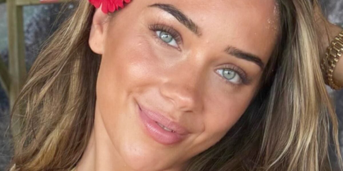 Teigan Lucas Removing Bikini Top Told ‘Wow’ While Sunkissed On Ocean Deck