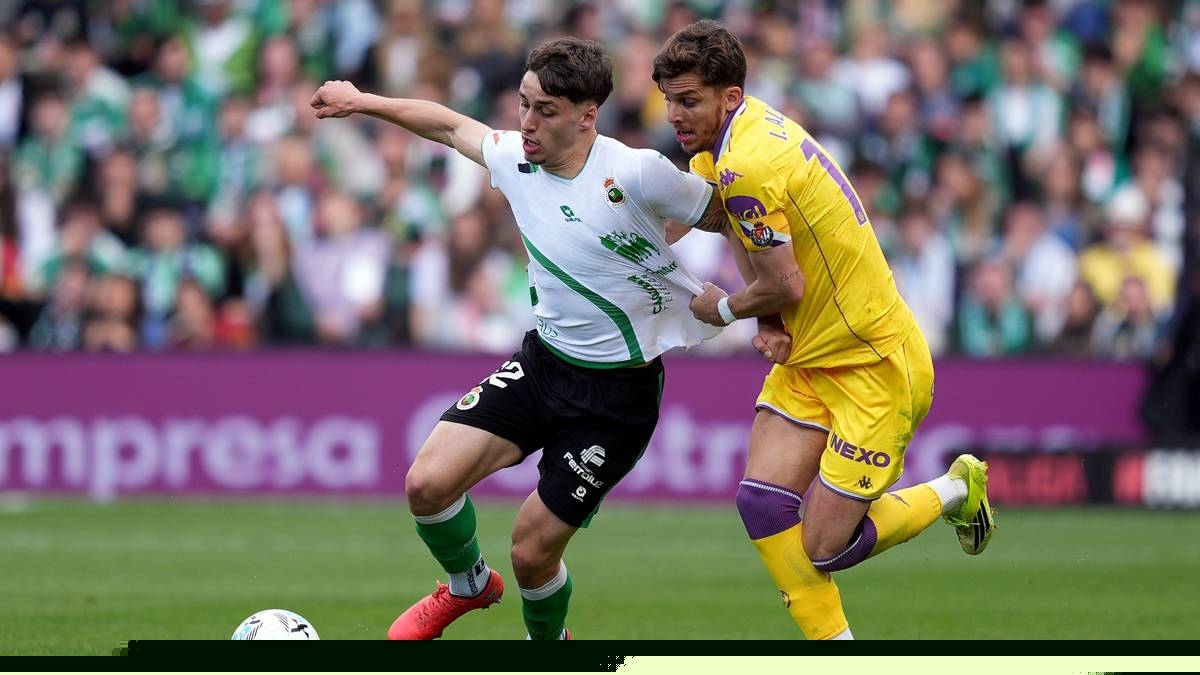 Jorge Salinas: Man United want Racing Santander starlet on one condition
