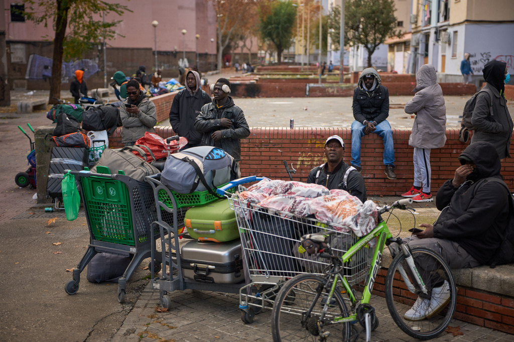 Spain granting legal status to  potentially 500,000 immigrants