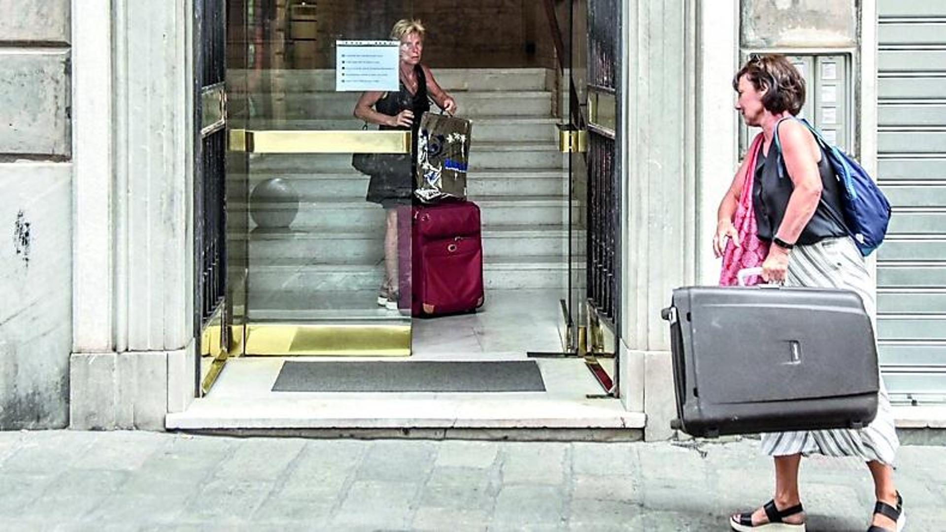 Affitti brevi, in Liguria 43mila alloggi: “Utili al turismo, non per fare cassa”