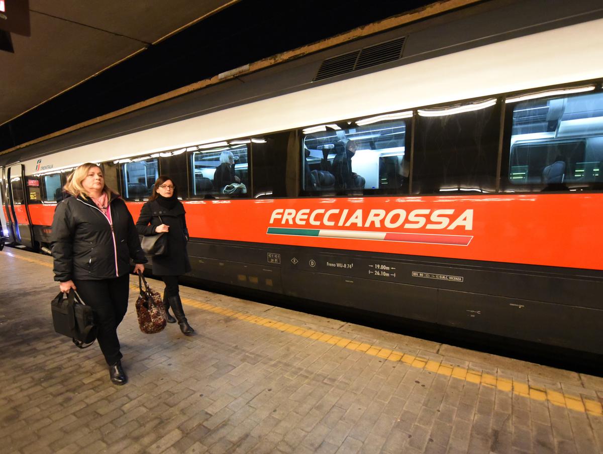 Tutti uniti a difesa dei pendolari. “Frecciarossa beffa per Sarzana”