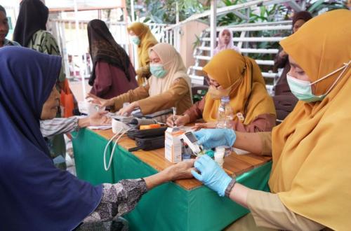 HUT ke-81 RI, Pelindo Beri Layanan Kesehatan Gratis untuk 200 Warga Rentan di Makassar