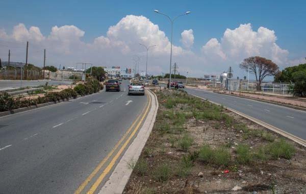 Μετά από 26 χρόνια αναμονής παραδόθηκε ο νέος δρόμος Λάρνακας – Δεκέλειας