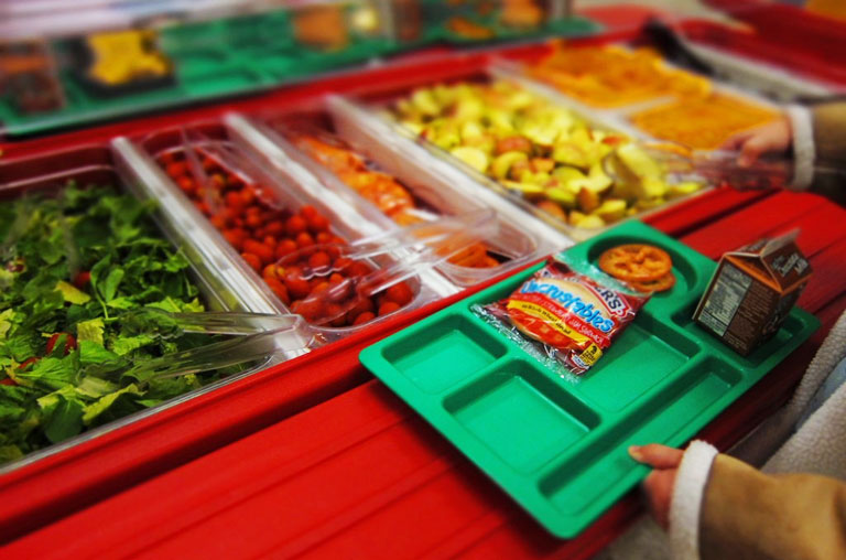As College Costs Rise, Students Struggle to Eat Healthy