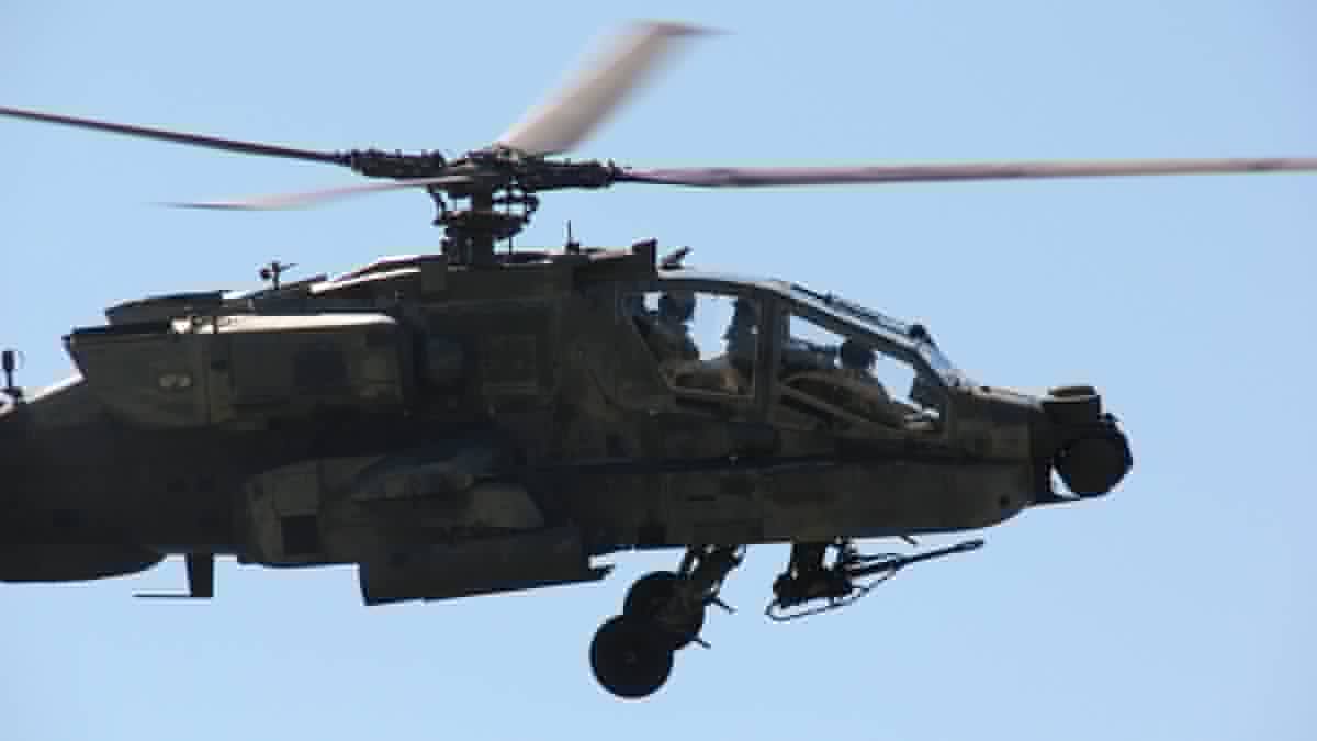 2 Army soldiers killed in Apache attack helicopter crash near Fort Hood