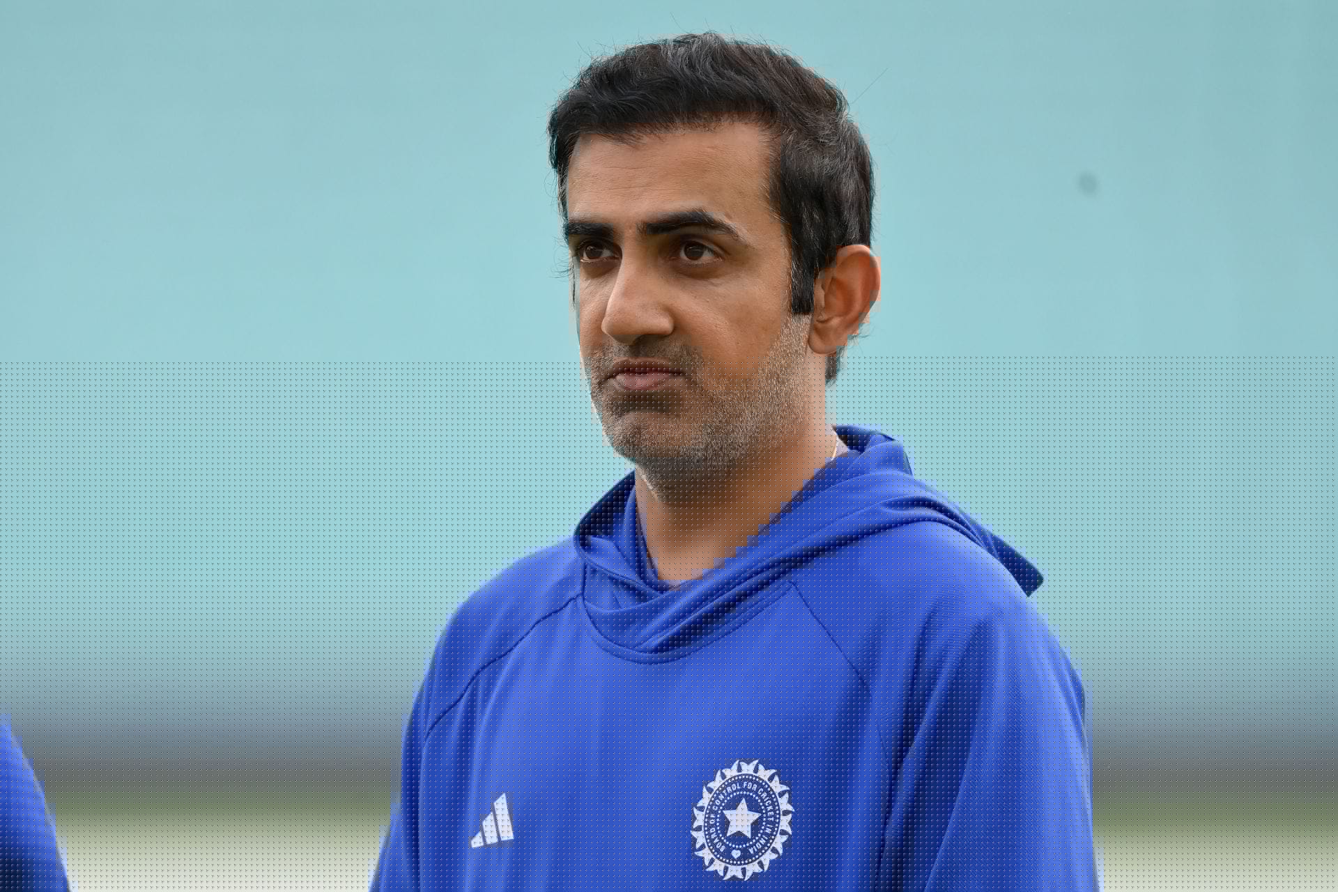 Gautam Gambhir & Ajit Agarkar have long discussions with Indian batting star ahead of AUS vs IND 2025 2nd ODI [Watch]