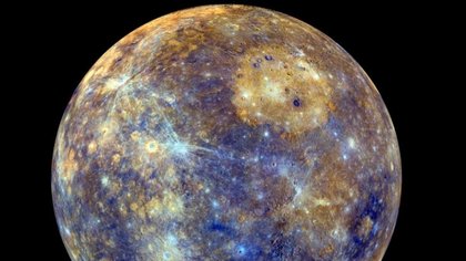 Strange Bright Lines on Mercury Suggest It's Not 'Dead' After All