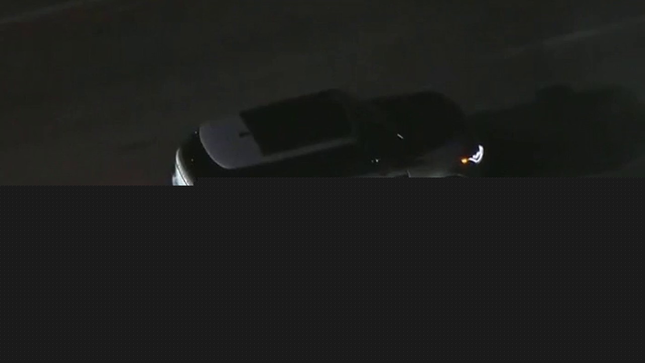 Search underway for LA police chase suspect