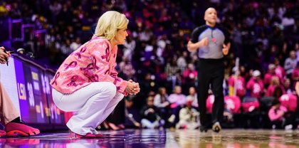 Mulkey disappointed with LSU’s effort in win over Arkansas