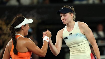 Open d’Australie. Elena Rybakina rejoint Aryna Sabalenka en finale après sa victoire face à Jessica Pegula