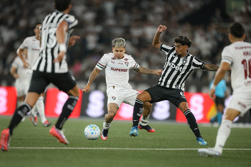 Botafogo e Fluminense ficam no prejuízo com empate pelo Brasileirão