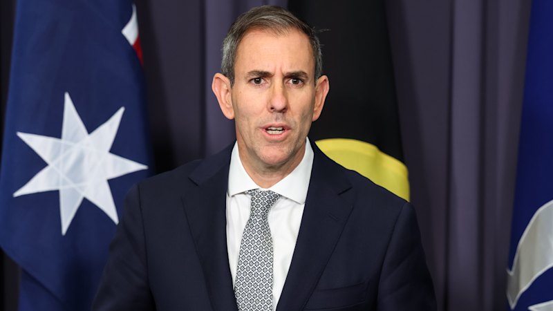 Australia news LIVE: Japan earthquake kills three, destroys buildings on island of Kyushu; AI job losses poised to upend Labor’s electoral map