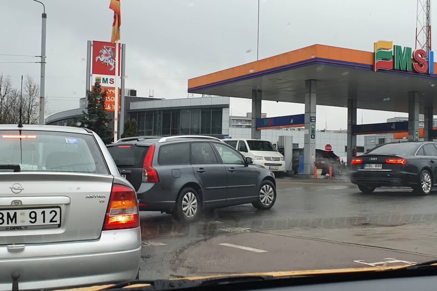 Užsimojo skaidrinti degalų rinką – sukūrė ir paviešino naują įrankį