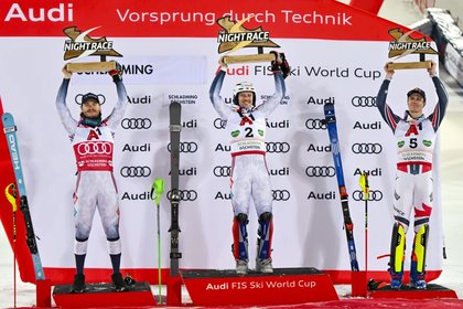 Dal 28 gennaio 2014 al 28 gennaio 2026, è sempre Kristoffersen il re della night race: "La mia casa, che emozione"