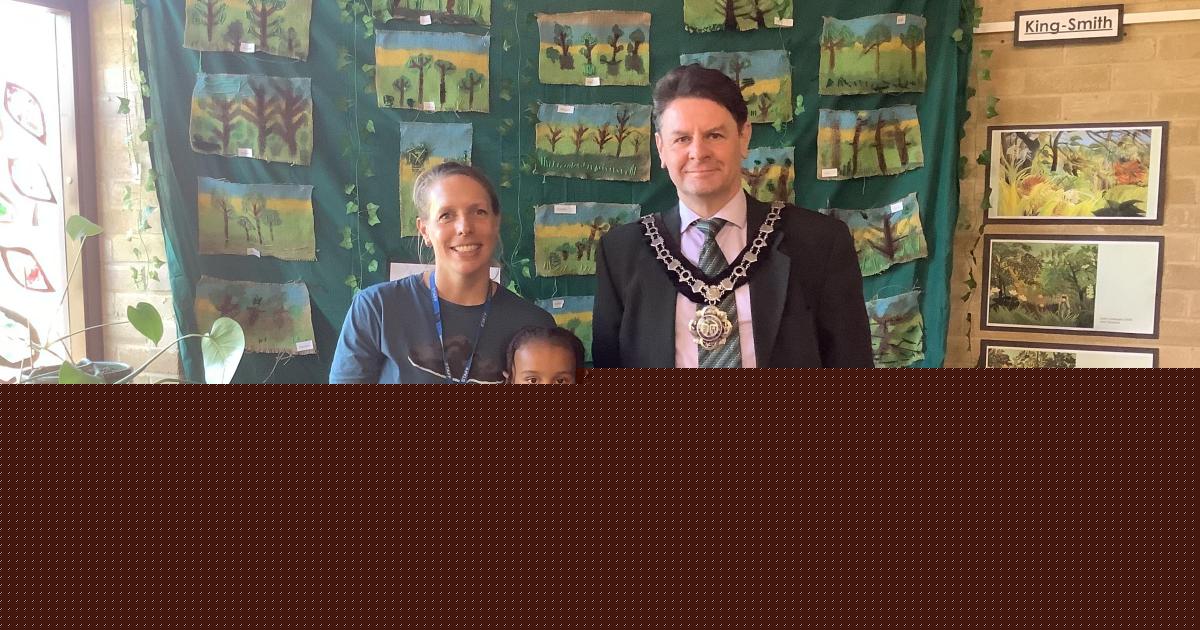 Primary school hall turned into gallery to celebrate pupils' creativity