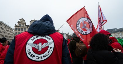 La grève sur le rail vire au bras de fer entre syndicats et directions : “Nous ne laisserons personne piétiner nos libertés syndicales”